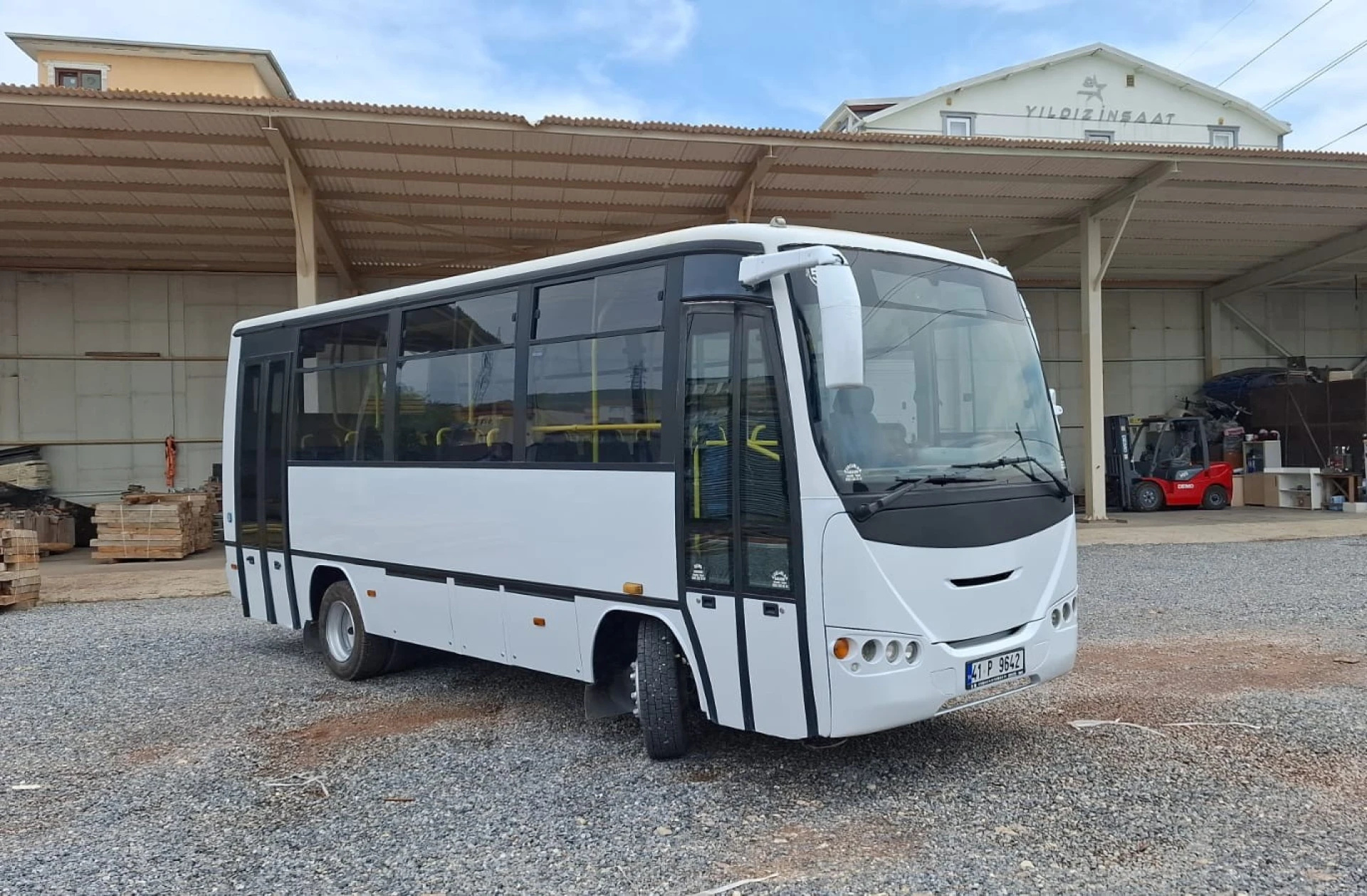 Bus - Staff Carrier