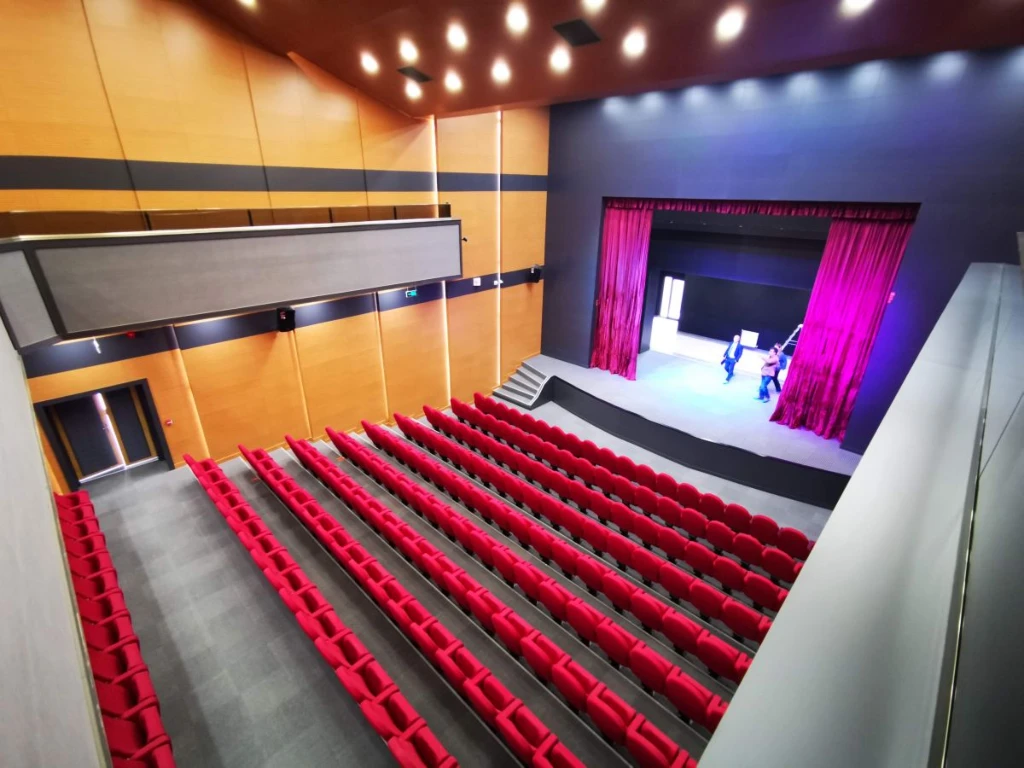 KARTEPE GÜZEL SANATLAR LİSESİ KONFERANS SALONU - Galeri
