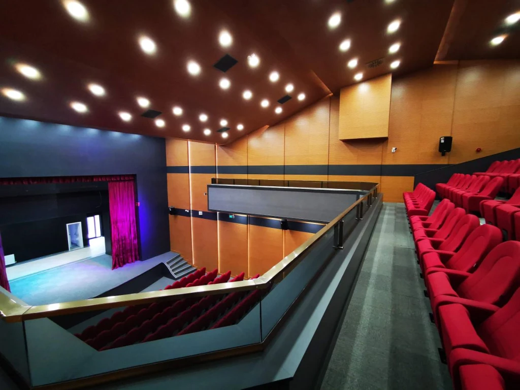KARTEPE GÜZEL SANATLAR LİSESİ KONFERANS SALONU - Galeri