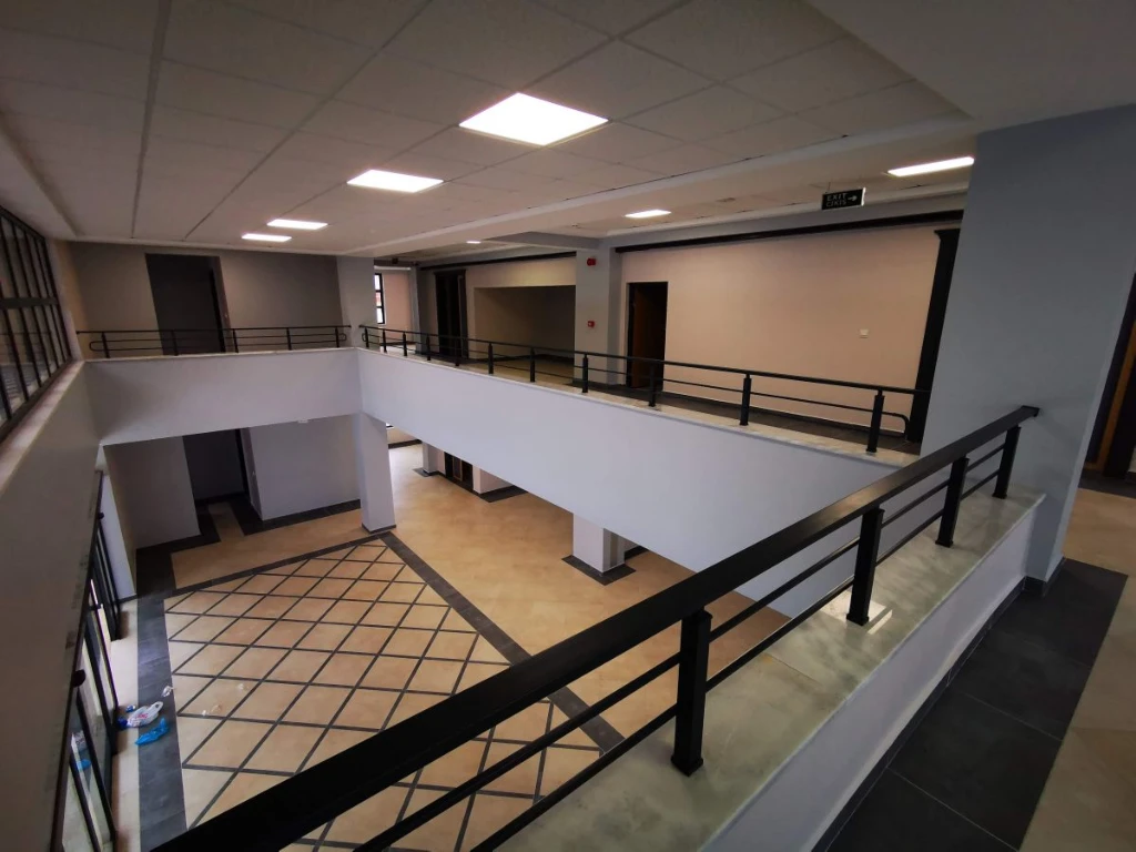 KARTEPE GÜZEL SANATLAR LİSESİ KONFERANS SALONU - Galeri