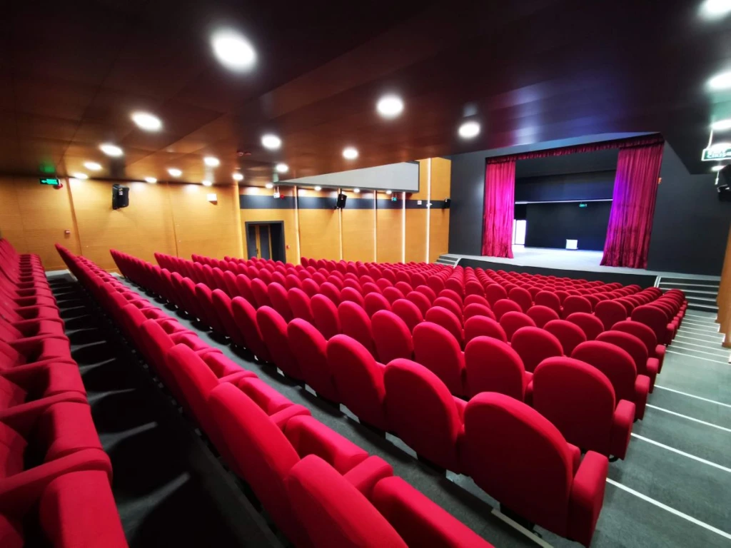 KARTEPE GÜZEL SANATLAR LİSESİ KONFERANS SALONU - Galeri