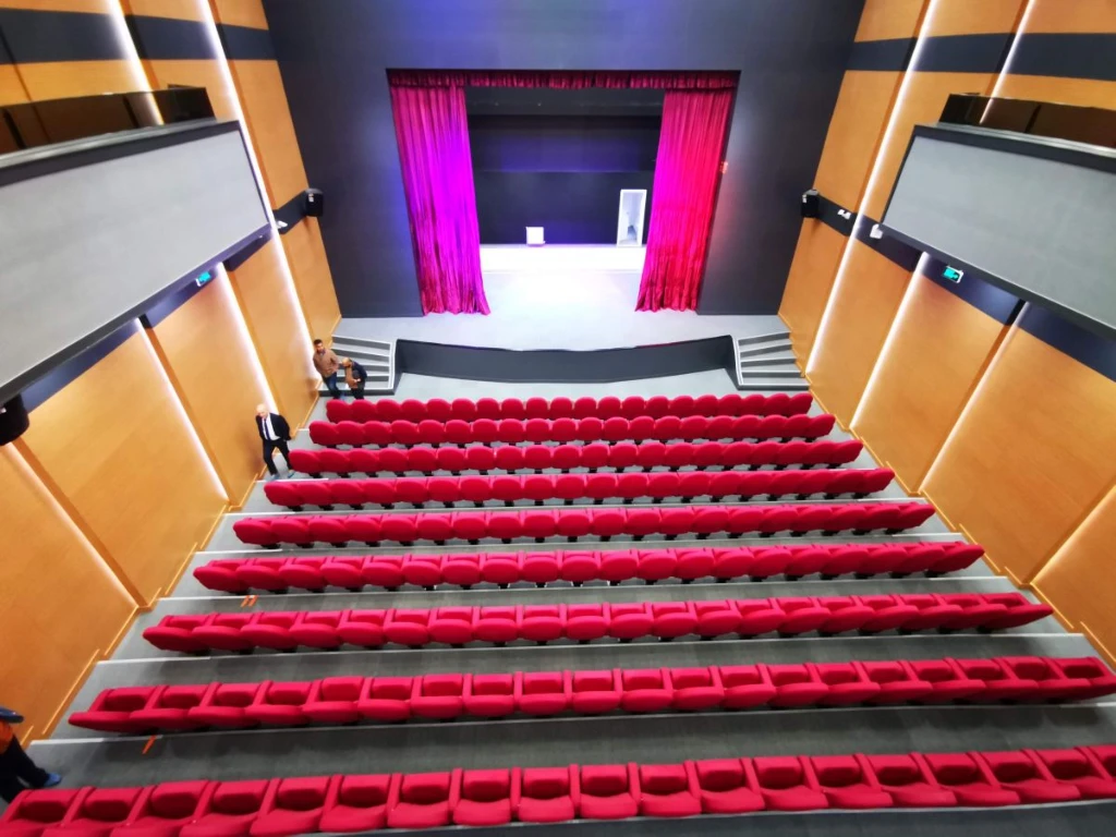 KARTEPE GÜZEL SANATLAR LİSESİ KONFERANS SALONU - Galeri