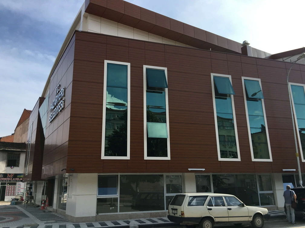 PAZARYERİ TRADE AND CULTURAL CENTER - Galeri