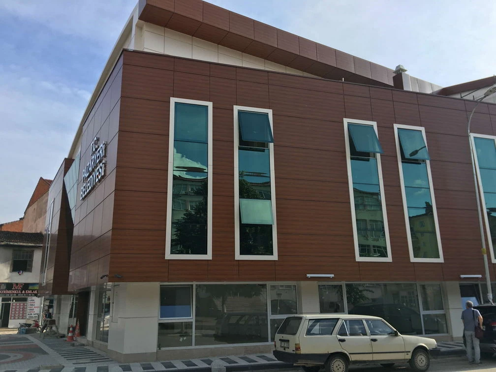 PAZARYERİ TRADE AND CULTURAL CENTER - Galeri