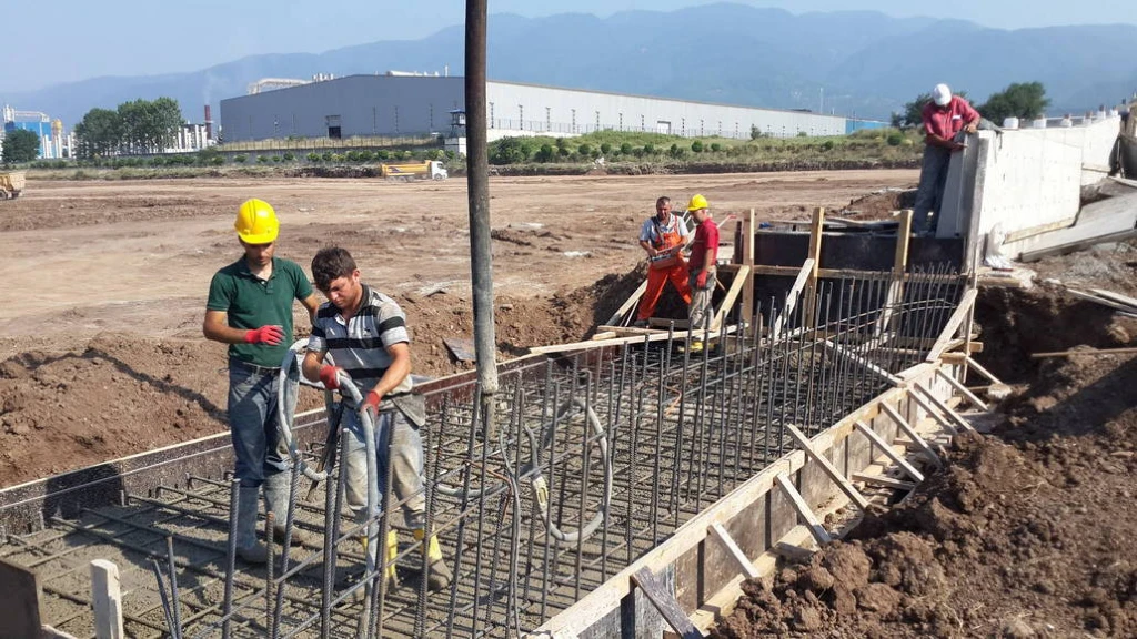 TEZCAN GALVANISING INDUSTRIES  FACTORY-4 RETAINING WALLS CONSTRUCTION - Galeri
