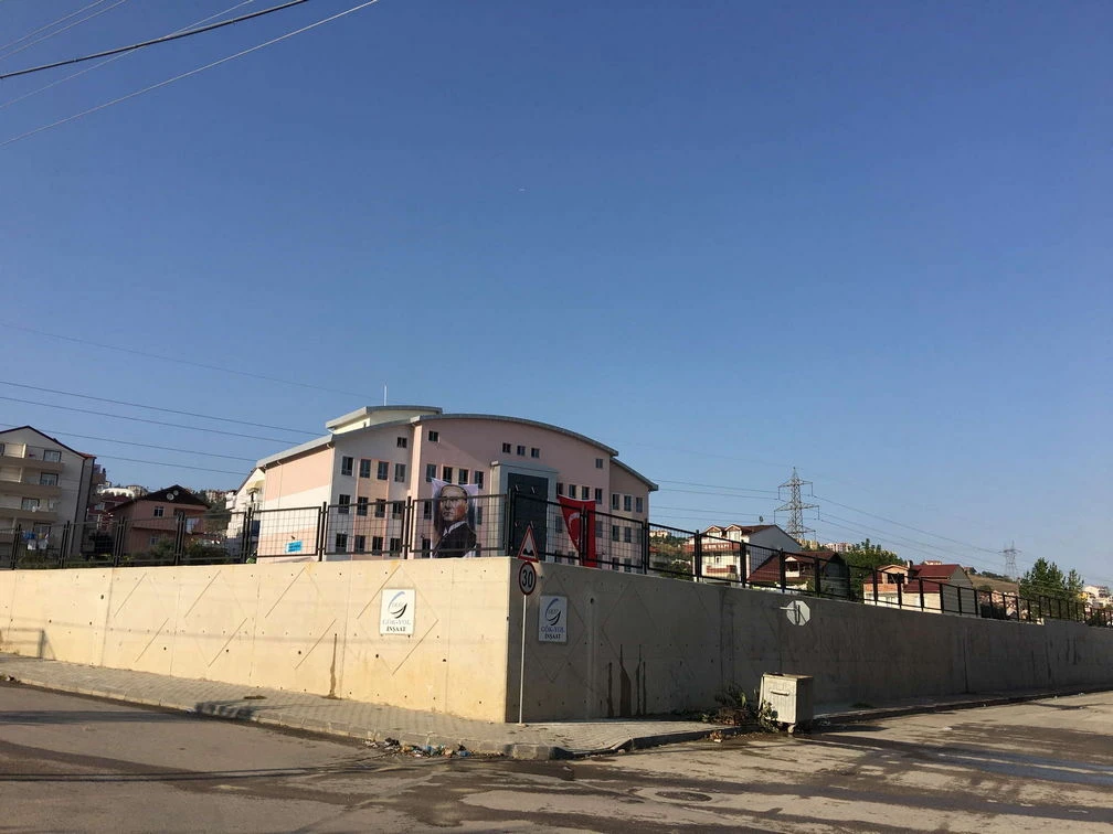 YEŞİLOVA ORTAOKUL BİNASI ve ÇEVRE TANZİMİ - Galeri